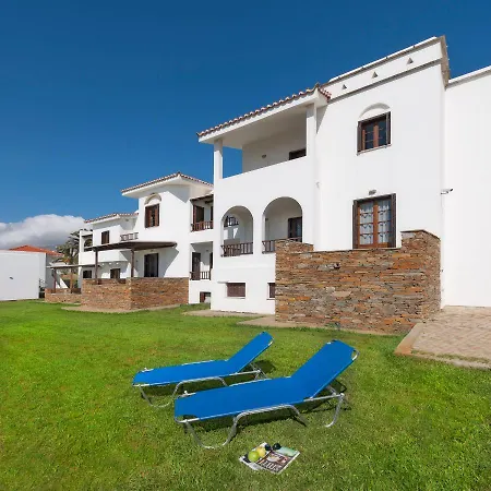 Niriides Sea View Luxury Suites, Brand New 2026 August Apartmán *
